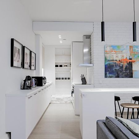 Buddha Luxury Apartment Kaunas City Centre Bagian luar foto