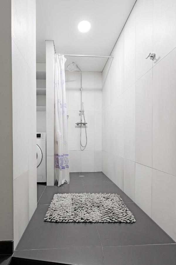 Buddha Luxury Apartment Kaunas City Centre Bagian luar foto