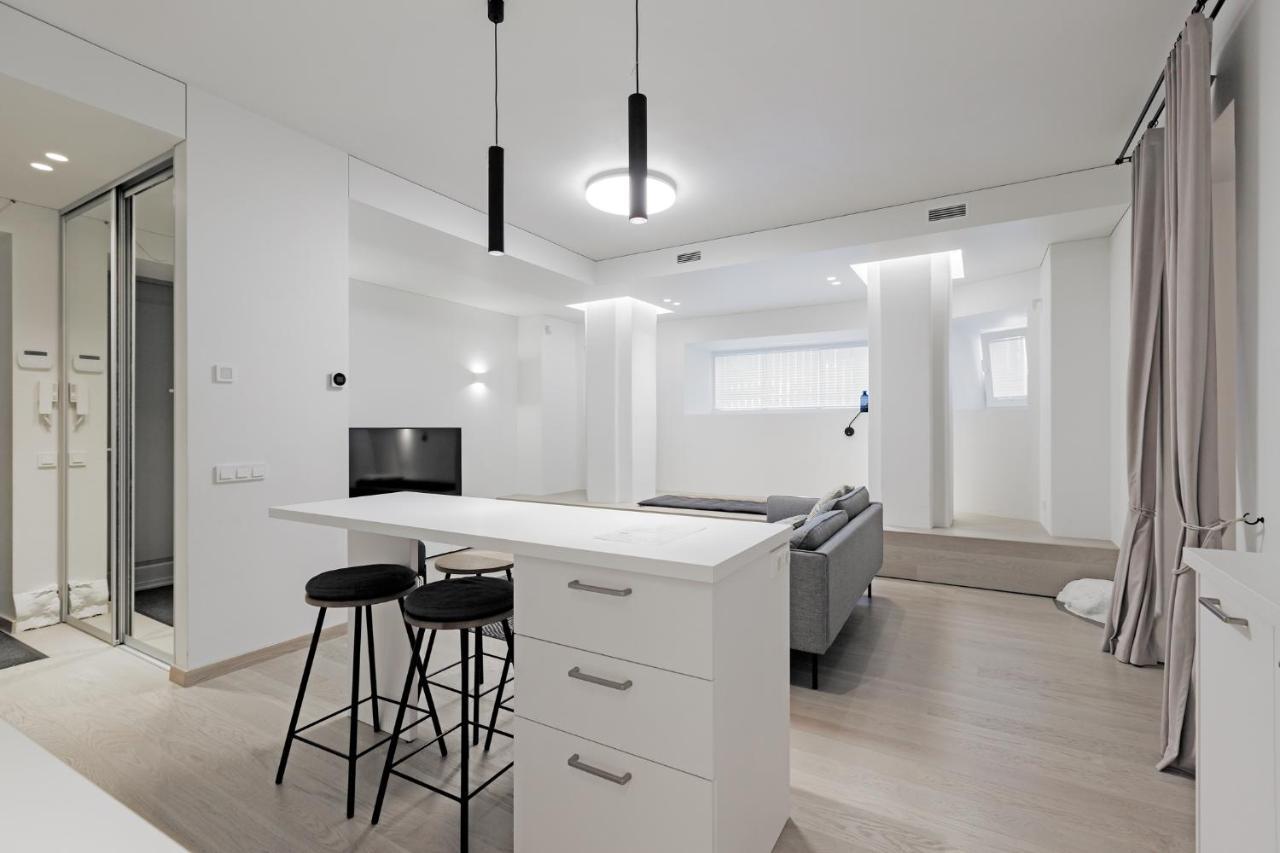 Buddha Luxury Apartment Kaunas City Centre Bagian luar foto